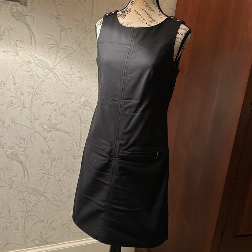 Sleeveless black dress